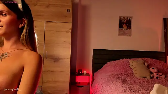 misschloe__ webcam