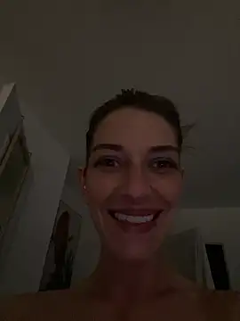 Bellalolahot