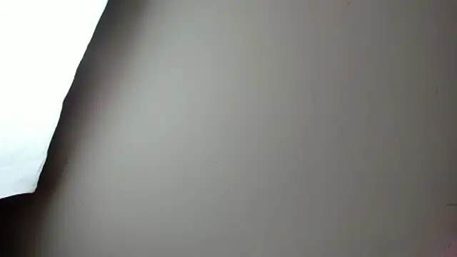 honeyy_mia live cam on StripChat
