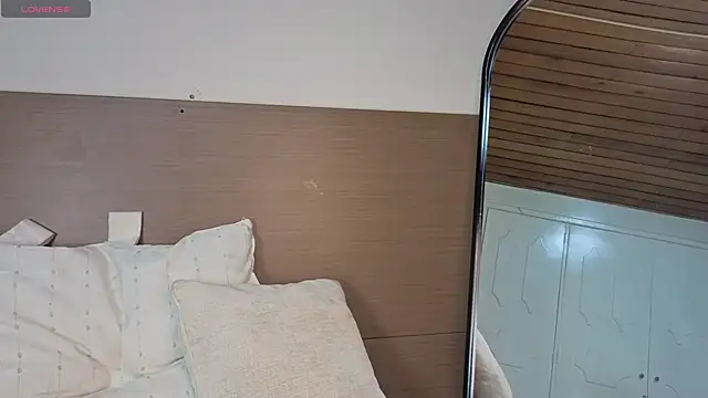 ashly_jones_ webcam