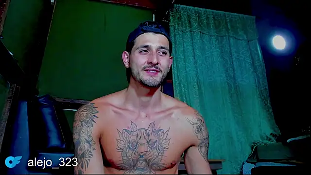 alejo__323__ live cam on StripChat