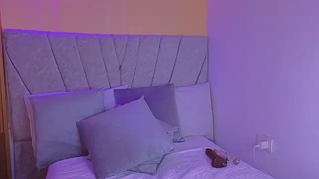 celeste_collins_ webcam