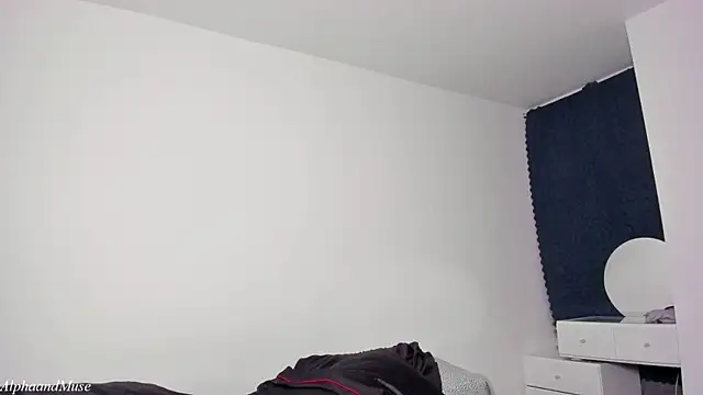 alphaandmuse webcam