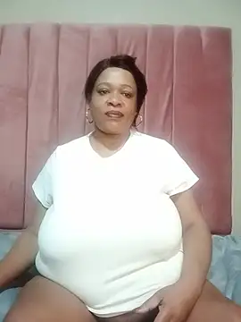 BUSTYQUEEN56_ webcam