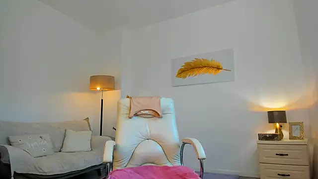 Nicolle_Lexy webcam