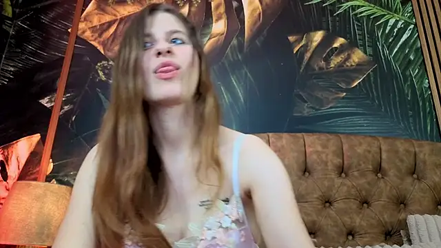 Ariel__Frost webcam