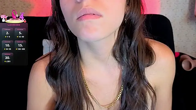 Kloe_Skinny_pm webcam