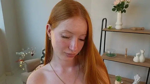 Felicia_Bernot webcam