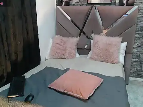 black_tsx webcam