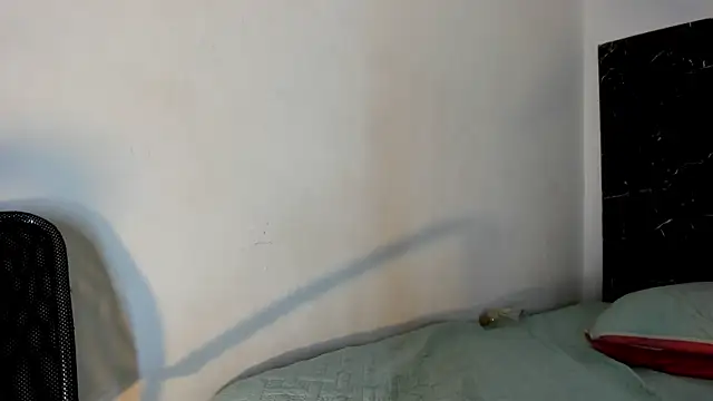 Adrian_Wolf webcam