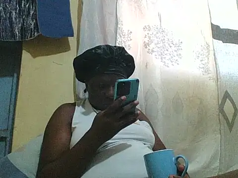 Ebony_creamie webcam