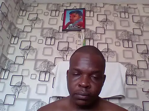 Chumba_001 live cam on StripChat