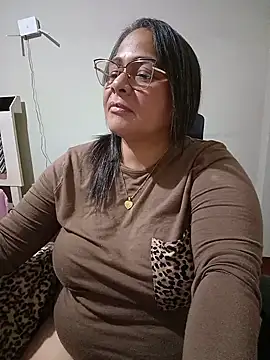 Angie_milf50 live sex cam