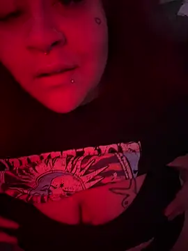 Juicyjordie live cam on StripChat
