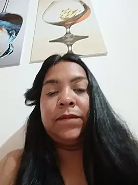 Sarahpatell live cam on StripChat
