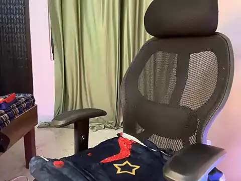 Abe_glowrii live cam on StripChat