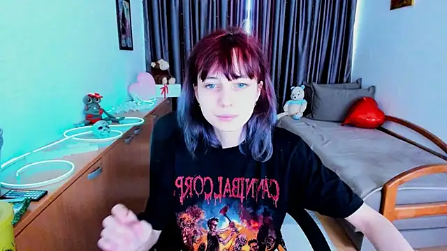 MiniLysii live cam on StripChat