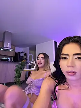 Sweet_ivonny live cam on StripChat