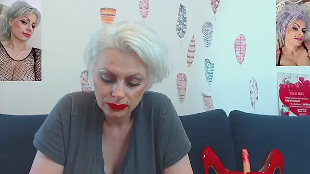 Golden__Girl__WOW__ live cam on StripChat