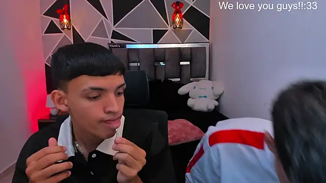 Juan_Nd_Steven live cam on StripChat