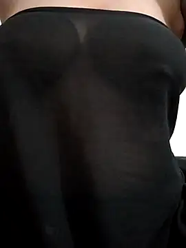 Umma-2 live cam on StripChat