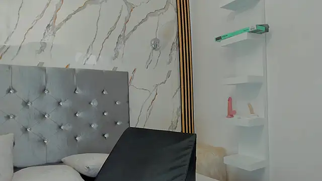 vanessa_saquirt webcam