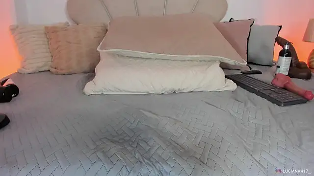 _luuciana_ webcam