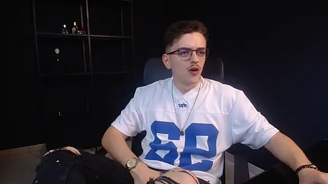 FelixStarkk live cam on StripChat