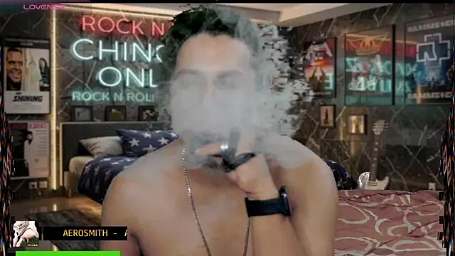 chino_roz live cam on StripChat
