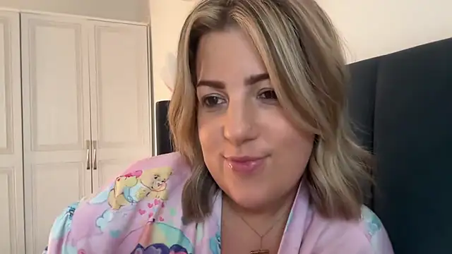 MsBelleWarick webcam