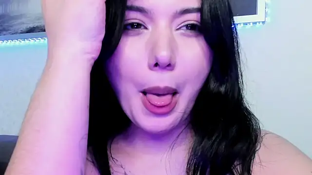 Dark_Moni live cam on StripChat