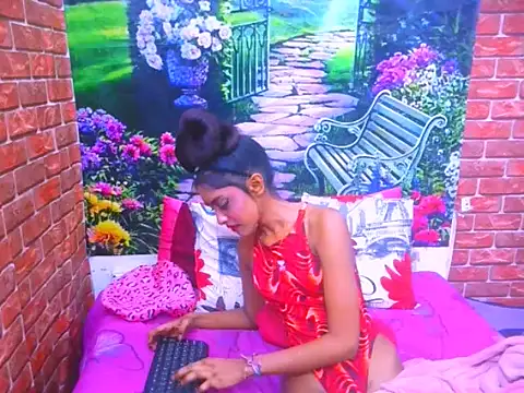 IndianPretty14u2Luv webcam