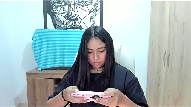 Ciara8 live cam on StripChat