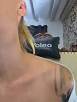 kylie_blck webcam
