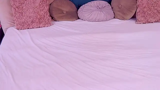 CherryMuse_ live cam on StripChat