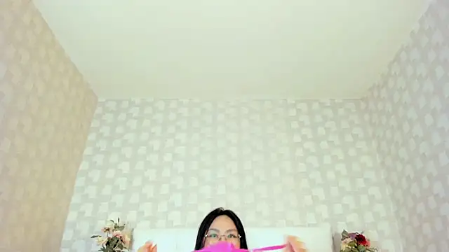 NatsumiHun live cam on StripChat