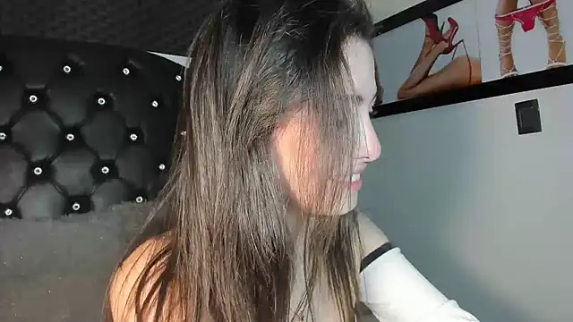 diana_queen_ webcam
