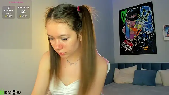 Nicole_Charm webcam