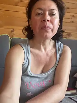 Kiramagic live cam on StripChat