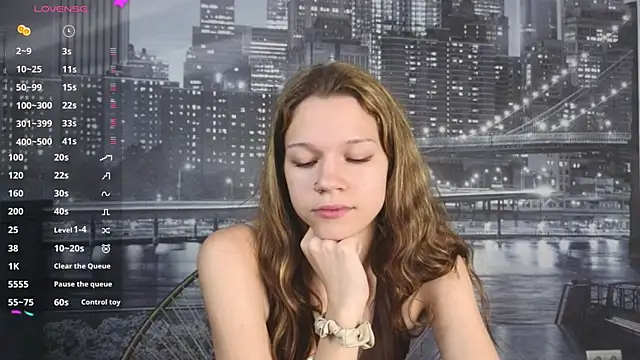 VelvetRisque live cam on StripChat