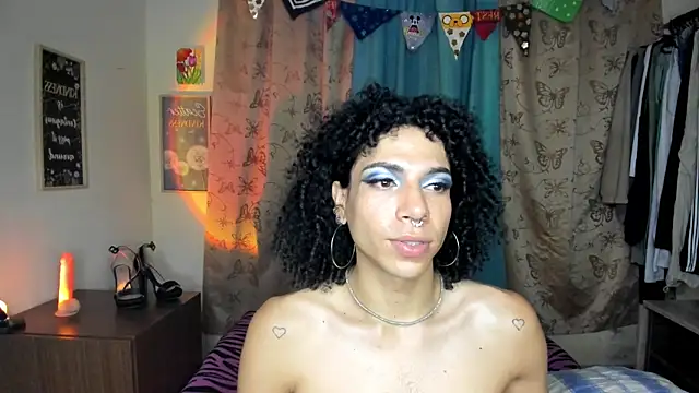 Angel_White25 webcam