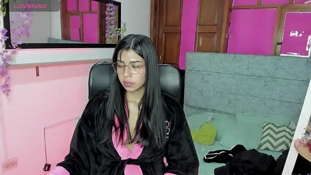 Aysha_winxs webcam