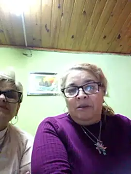 momismilf544 webcam