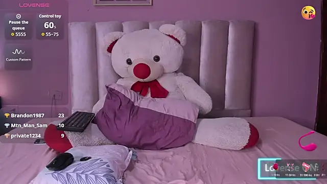 ORIANNA_21 webcam