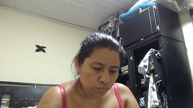 adrixxx38 webcam