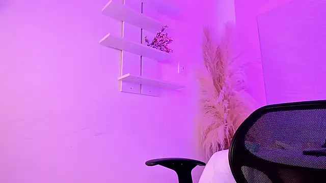 CamileHolmes webcam