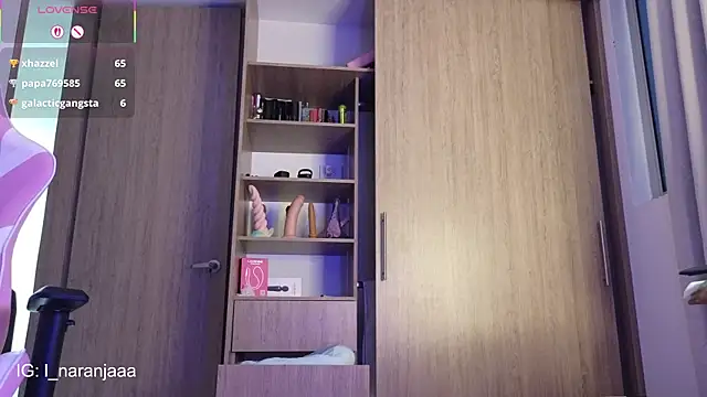 nara_lyn1 live cam on StripChat