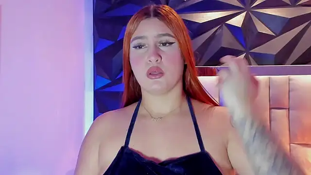 megan_whitee__ webcam