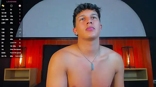 Leo_Savage_ live cam on StripChat