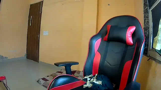 callmeshreya webcam